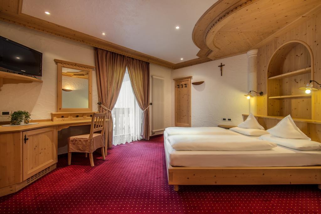 Hotel Gran Ciasa Колфоско Екстериор снимка